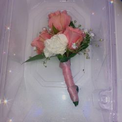 Boutonnieres/ Wedding Bouquets/ Wedding Arrangements
