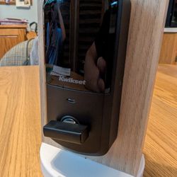 Kwikset Halo Touchscreen Deadbolt 