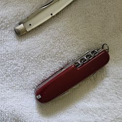 Pocket Knives 