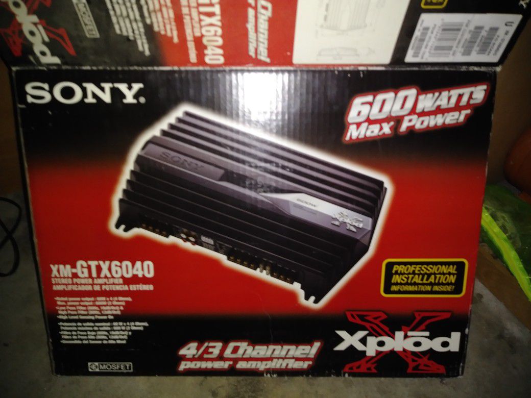 Sony 600 watts car audio