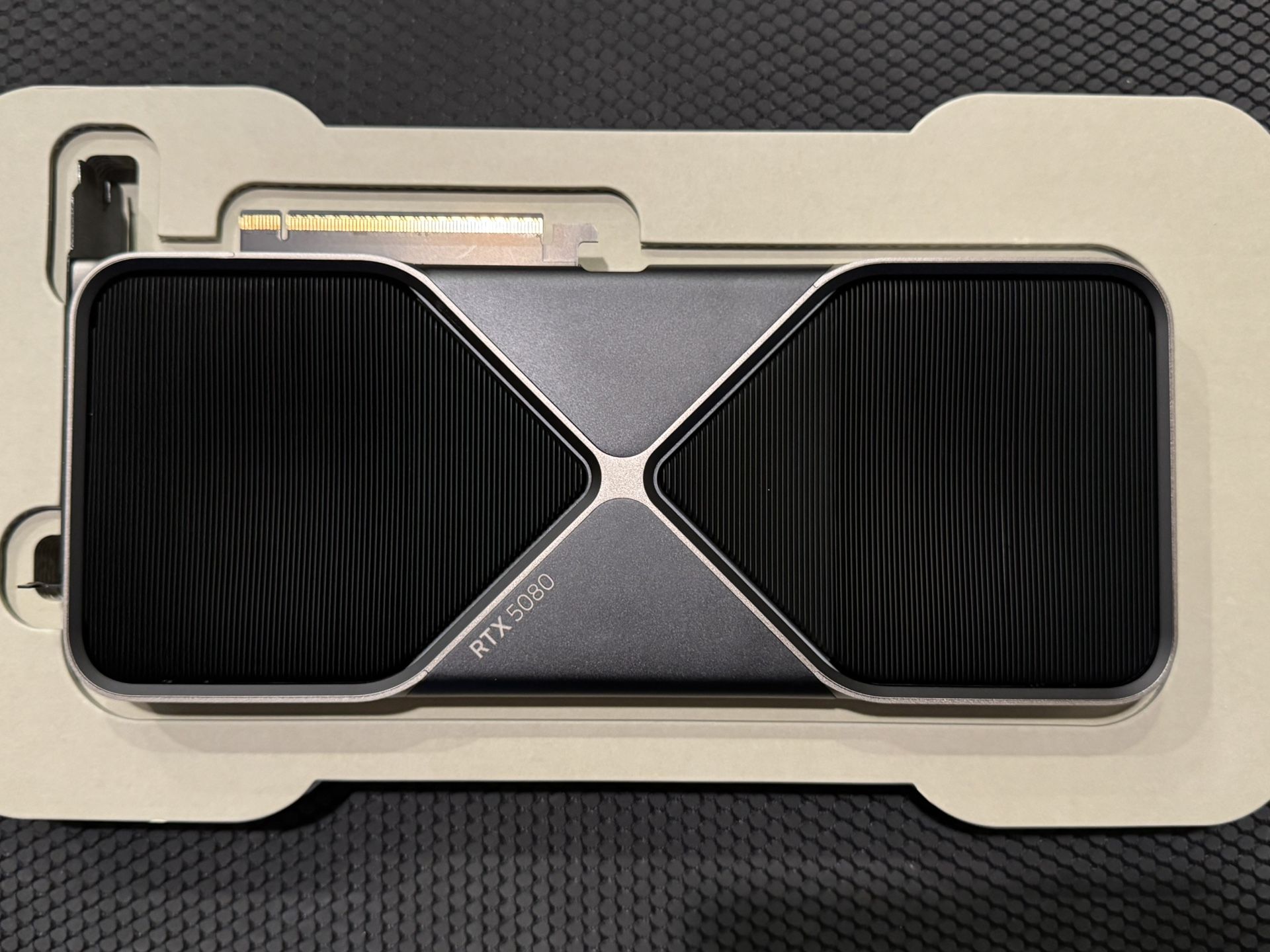 RTX 5080 Founders Edition