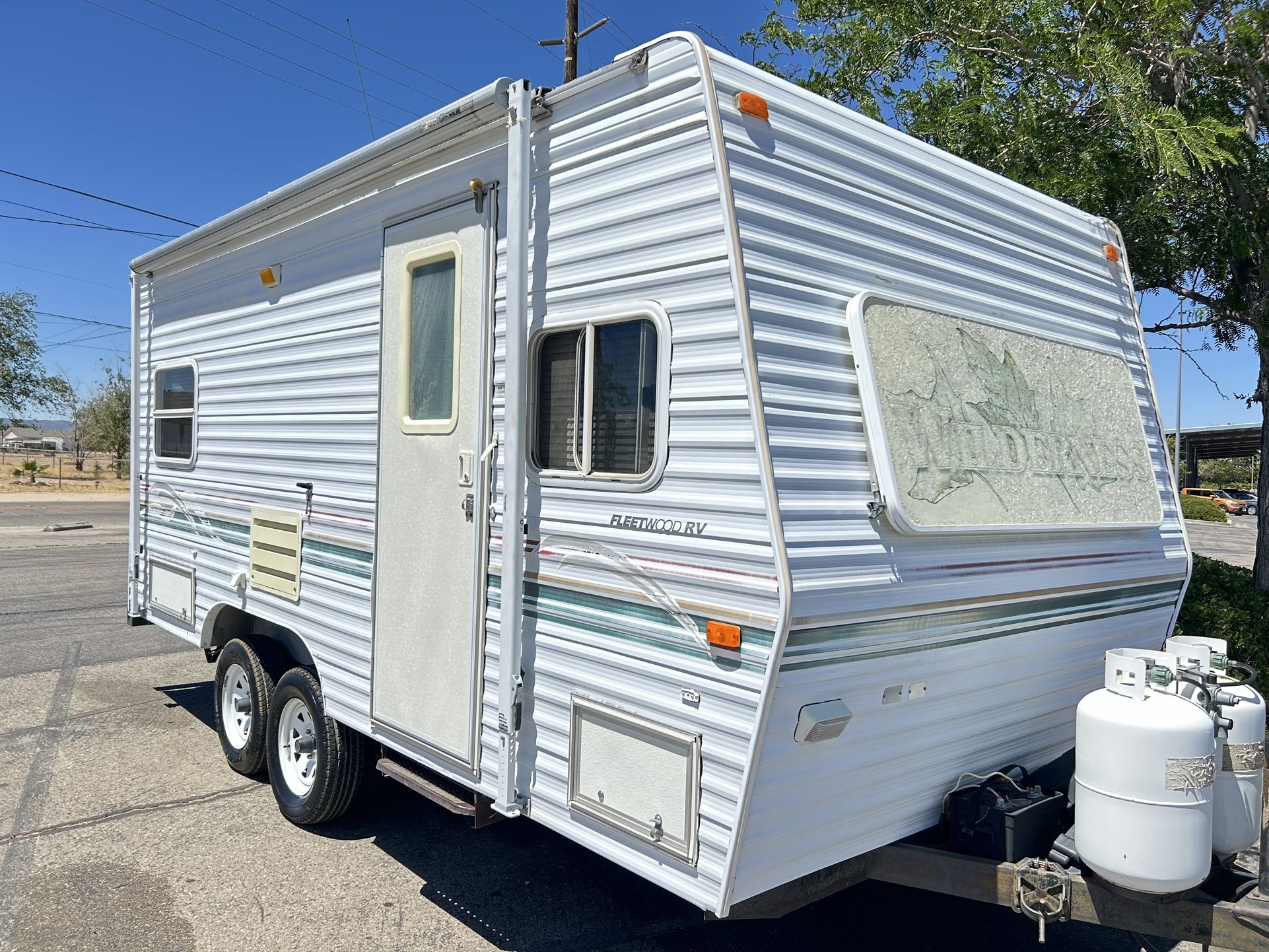 2001 Wilderness 19ft
