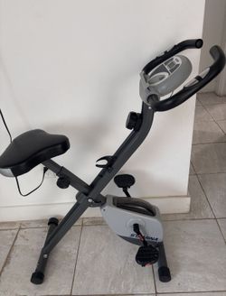 Stationary cycling bike