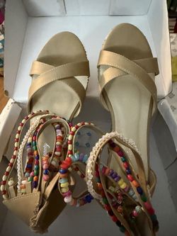 Cute Wedges Size 8