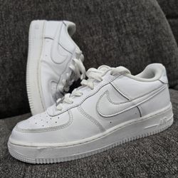 Nike Shoes 7 Y Cm 25