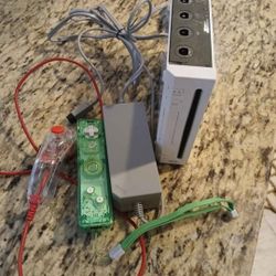 Wii Console w/ Remote 