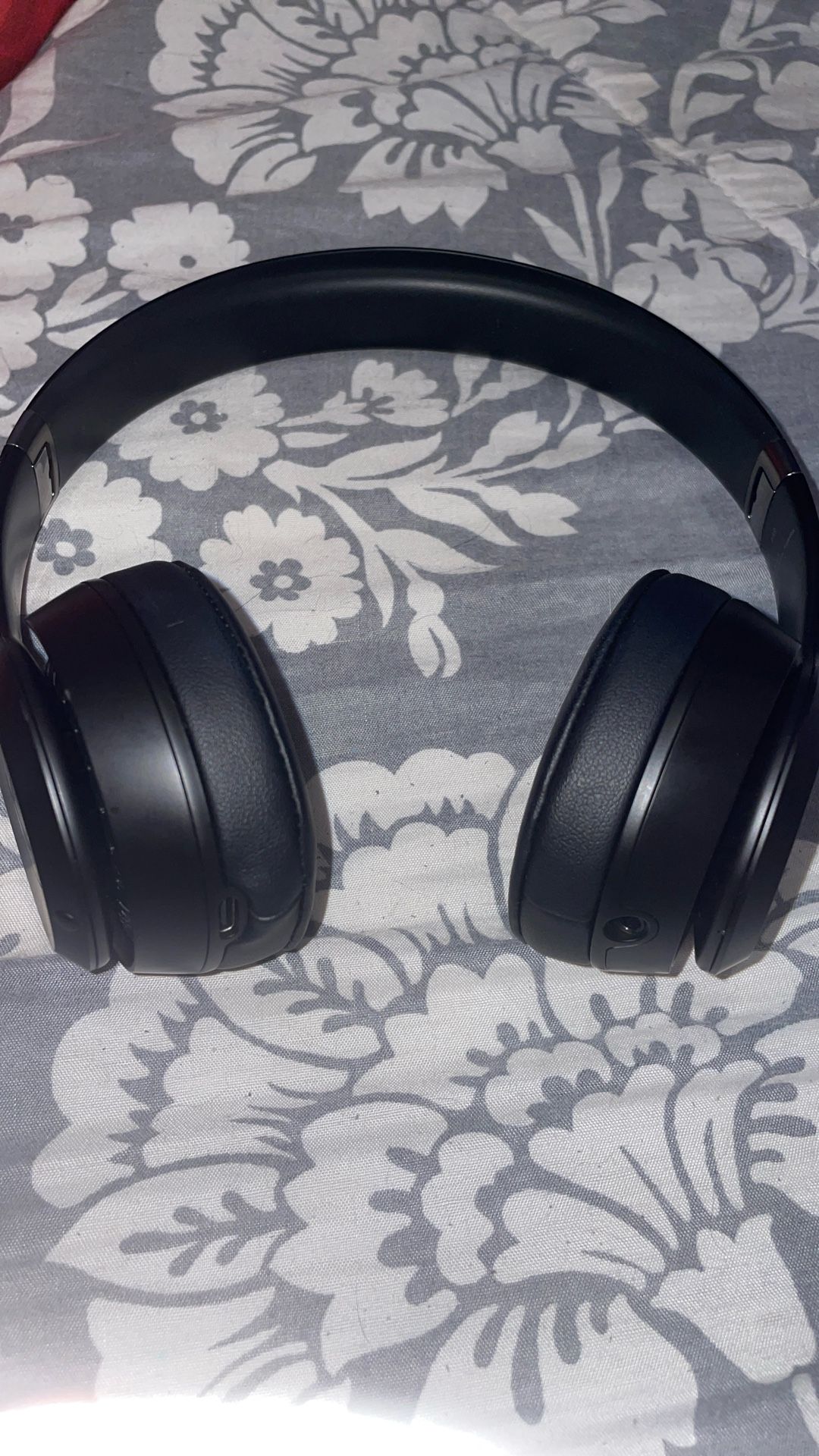 Beats Solo 4