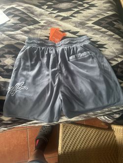 Young LA Shorts Size Small
