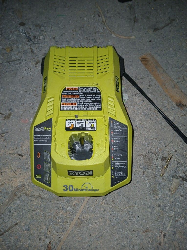 RYOBI 18v Charger 