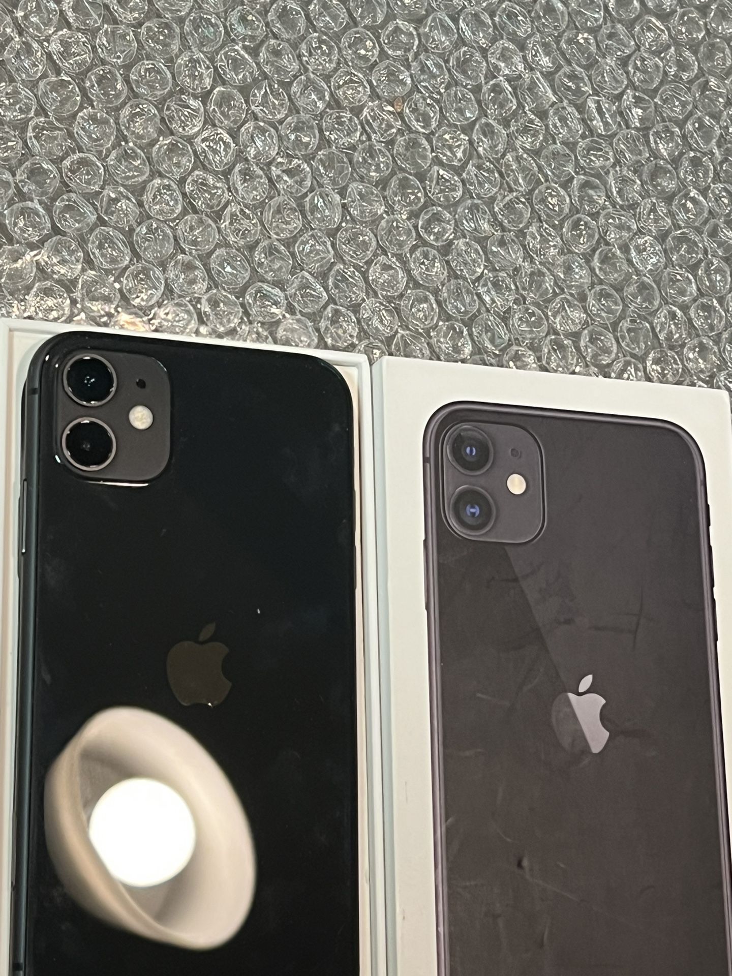 iPhone 11 UNLOCKED