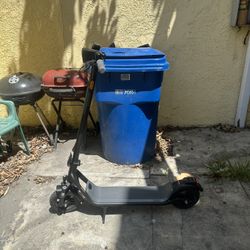 NIU KQi 100P Electric Kick Scooter
