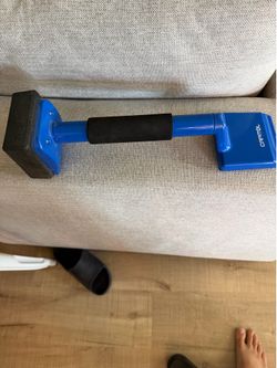 Carpet kicker
