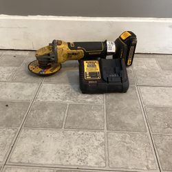 Dewalt DCG416 5” Grinder With Battery And Charger 