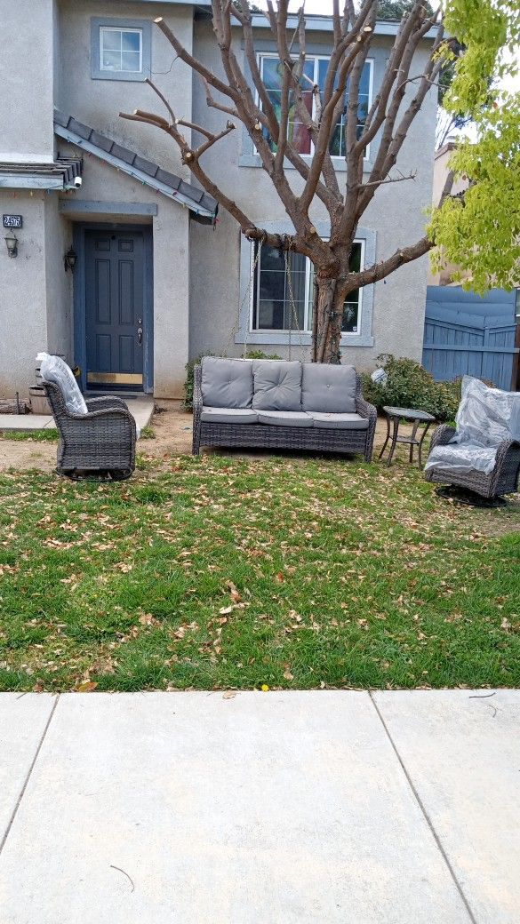 Brand New Patio Furniture Set Patio Outdoor Furniture With Patio Swivel Rocking Chairs Brand New Patio Set ππππ