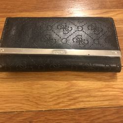 Women’s Guess Wallet