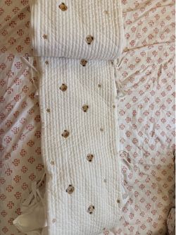 Crib side bumper / protector  (length 6.5ft approx)