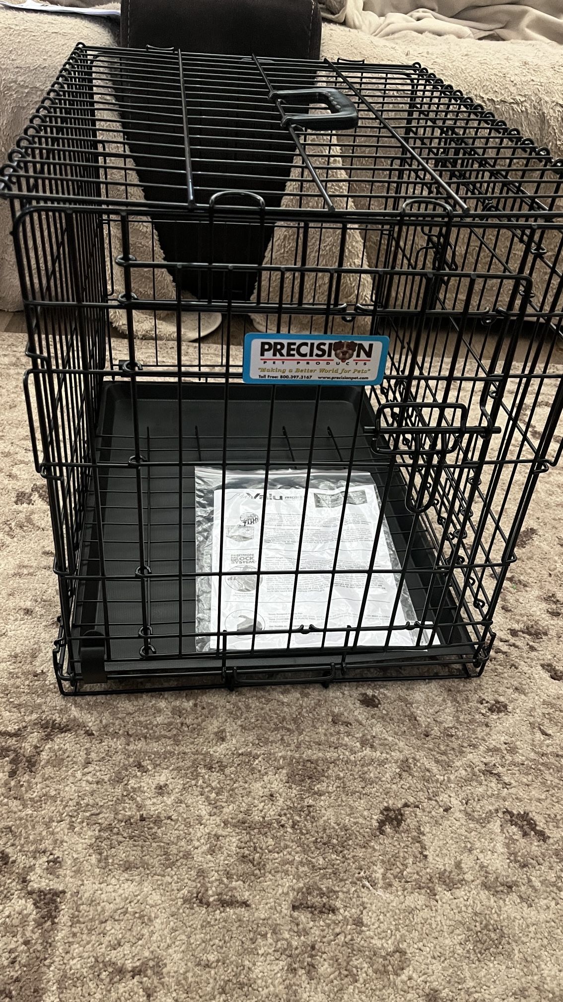24.0"L x 18.0"W x 19.0"H Pet crate