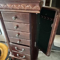 jewelry box
