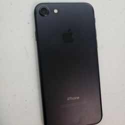 Apple iPhone 7 32 GB T-MOBILE BY METRO PC. COLOR https://offerup.com/redirect/?o=QkxBQ0suV09SSw== VERY WELL. PERFECT CONDITION.