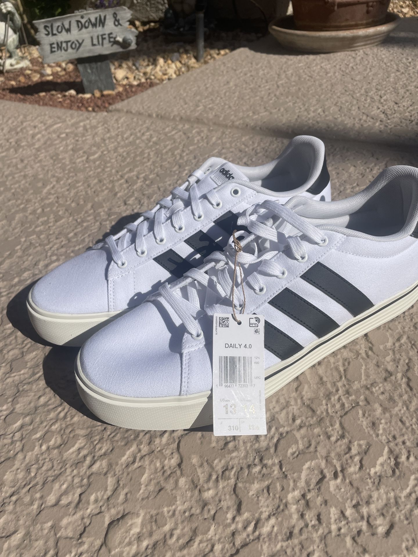 Adidas 4.0 Sneaker (13 Men/14 Women)