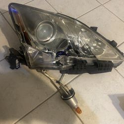 Lexus is250 Headlight