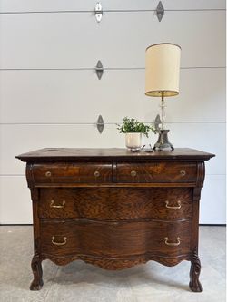 Dresser/Buffet