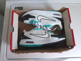Nike Air Max Solo Running Sneakers size 9'5
