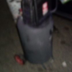 Briggs & Stratton 20 Gallon   Air Compressor 
