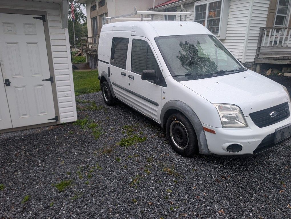 2011 Ford Connect Transit XLT Cargo Van