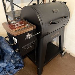 PITBOSS Classic Smoker Onyx Edition