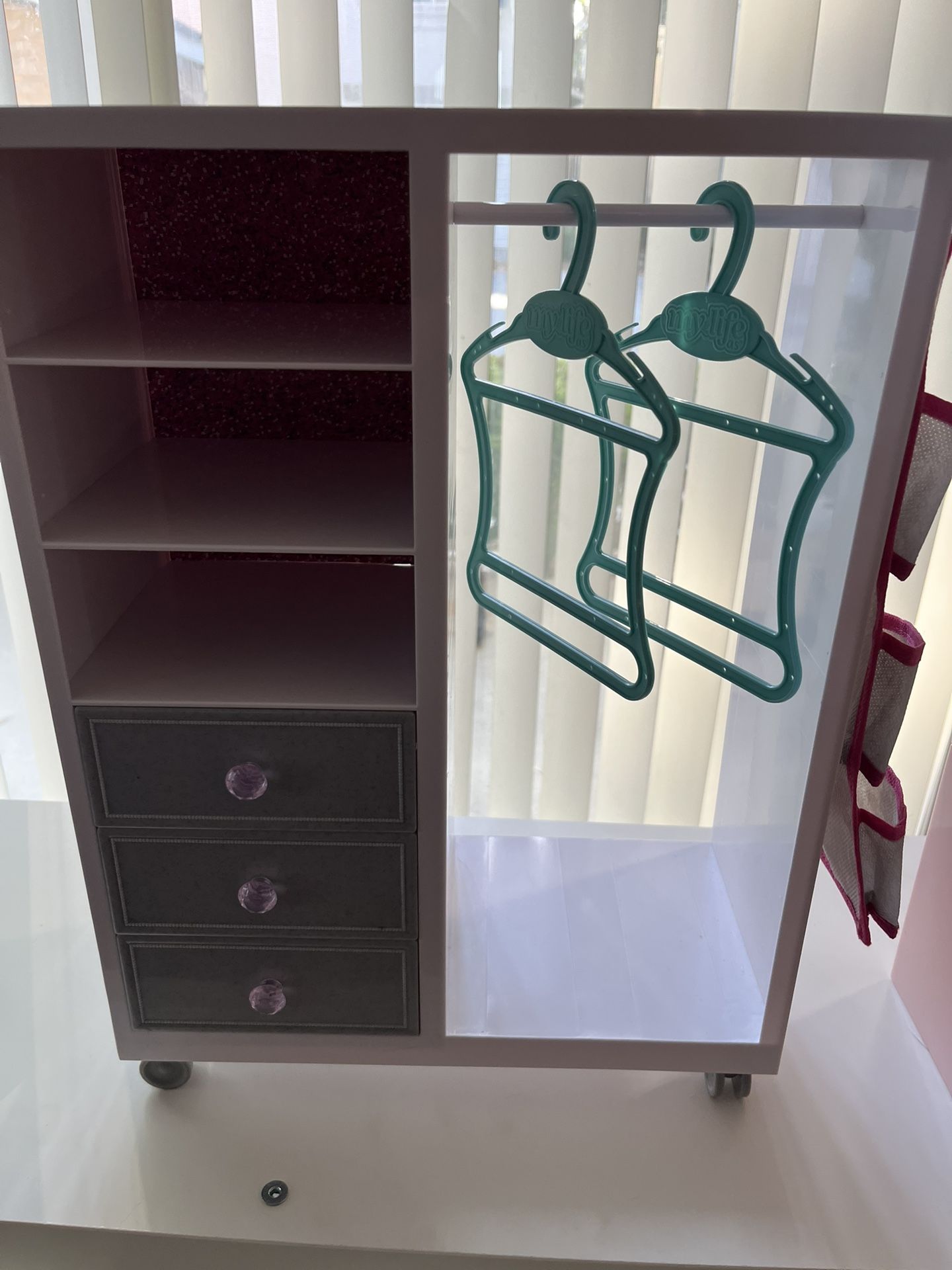 Wardrobe For 18 Inch Dolls 