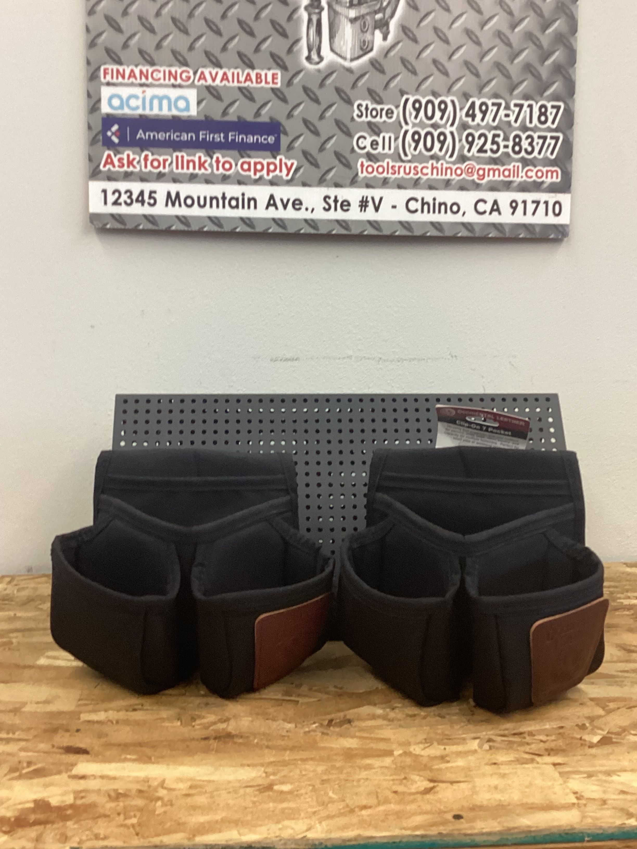 OCCIDENTAL LEATHER CLIP ON 7 POUCH(EACH0**FINANCIAMOS/WE FINANCE)**