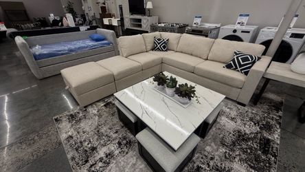 SECTIONAL WITH OTTOMAN