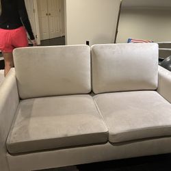 Loveseat/sofa