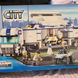 Lego 7743 (100%), 7236 (100%), 7279 (100%) Used 