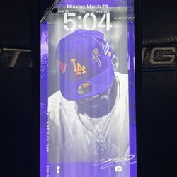 Apple iPhone XR 64GB – Unlocked – Fully Functional – Cracked Front and Back