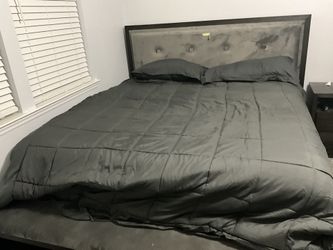 King Bedroom Set  W/ Dresser And Mirror And Nightstand