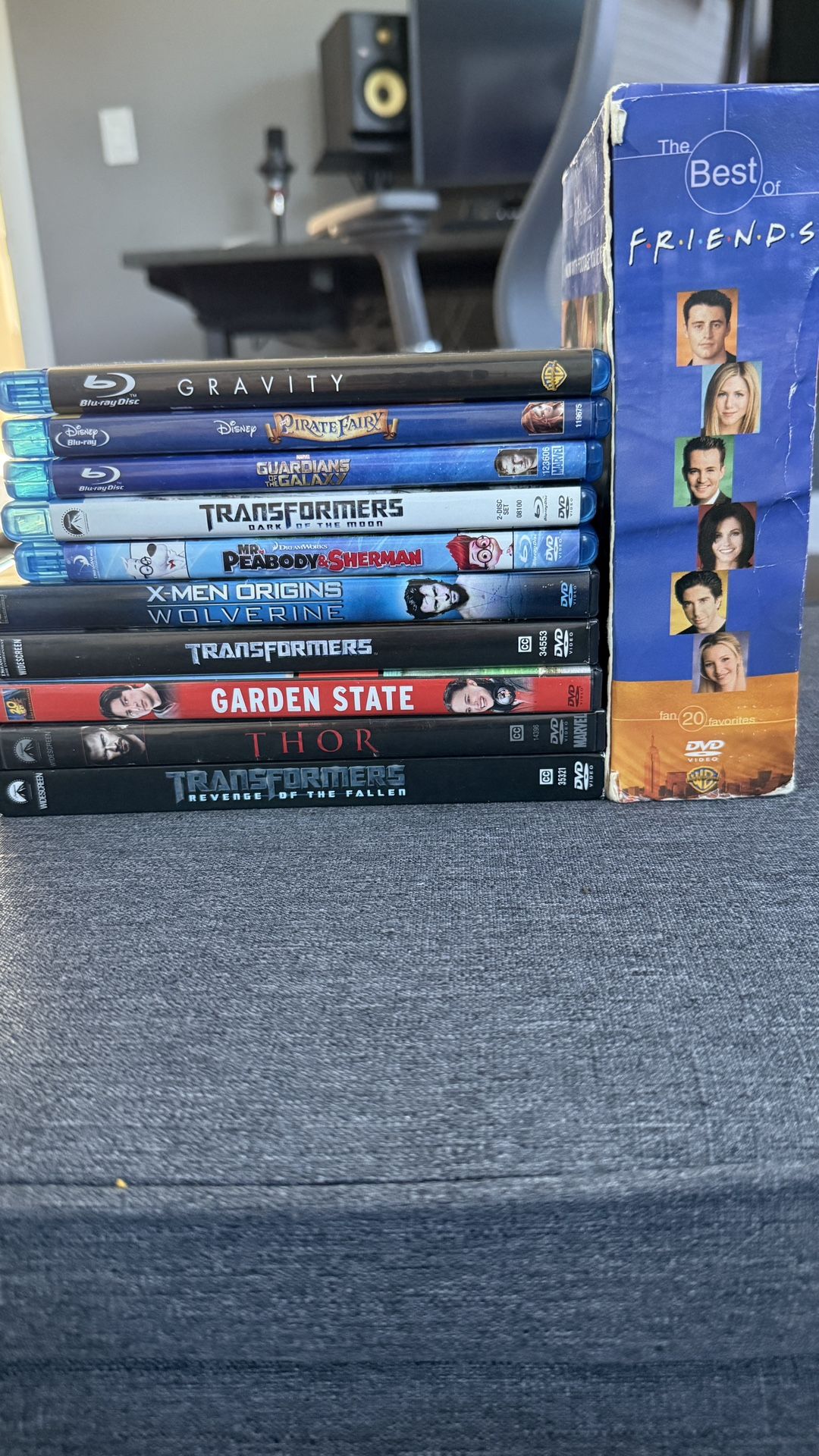 10 Blu Rays & DVDs 
