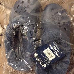Women Fleece Clogs Size 5/6