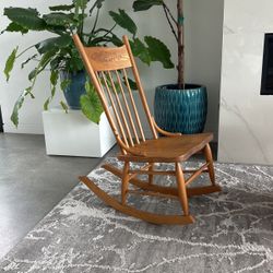Rocking Chair 