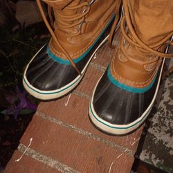 Winter Boots New  Been Worn