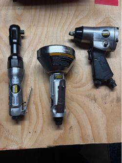 Central Pneumatic Air Tools Set Never Used