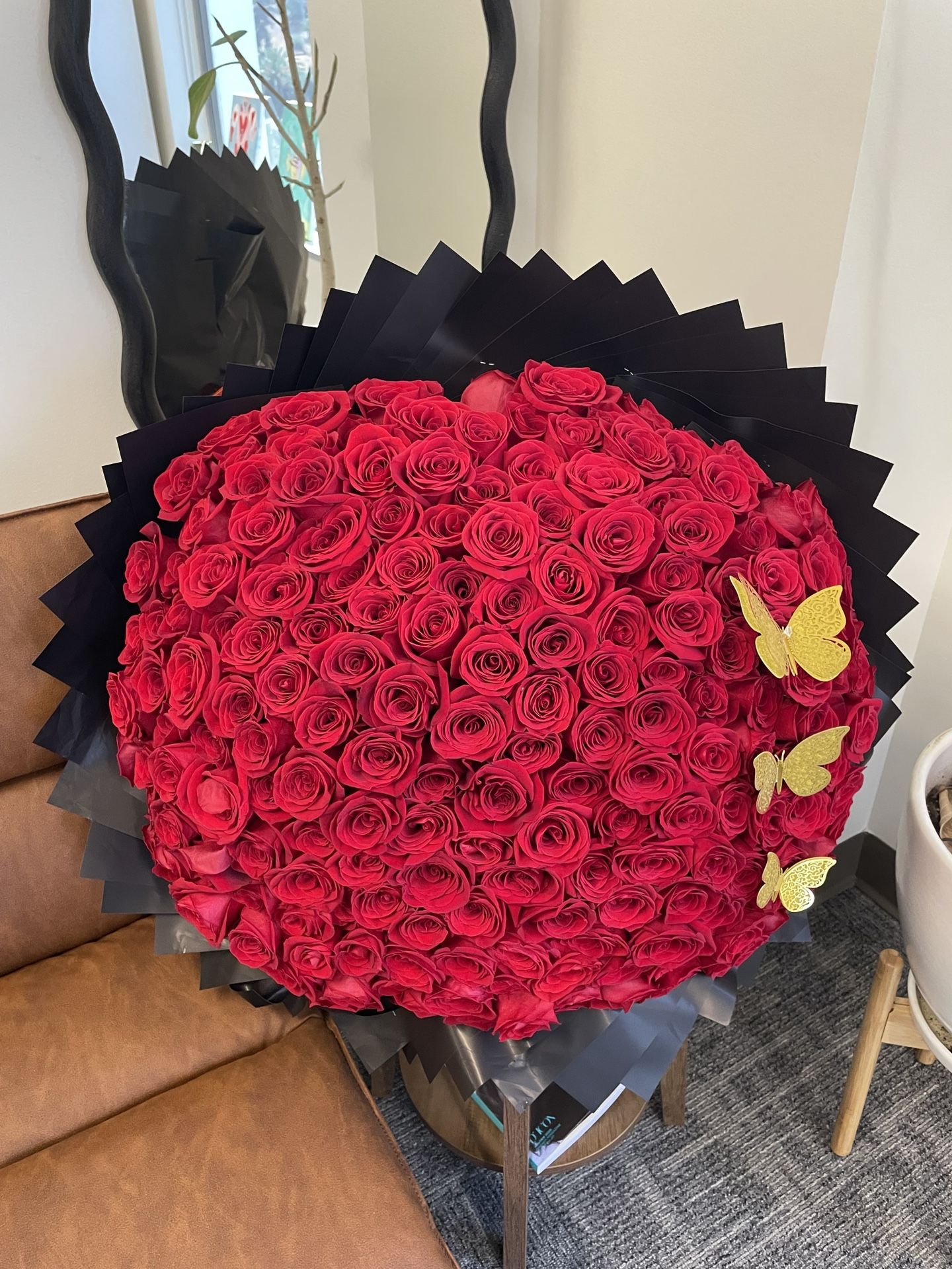 Huge Bouquet Of Roses