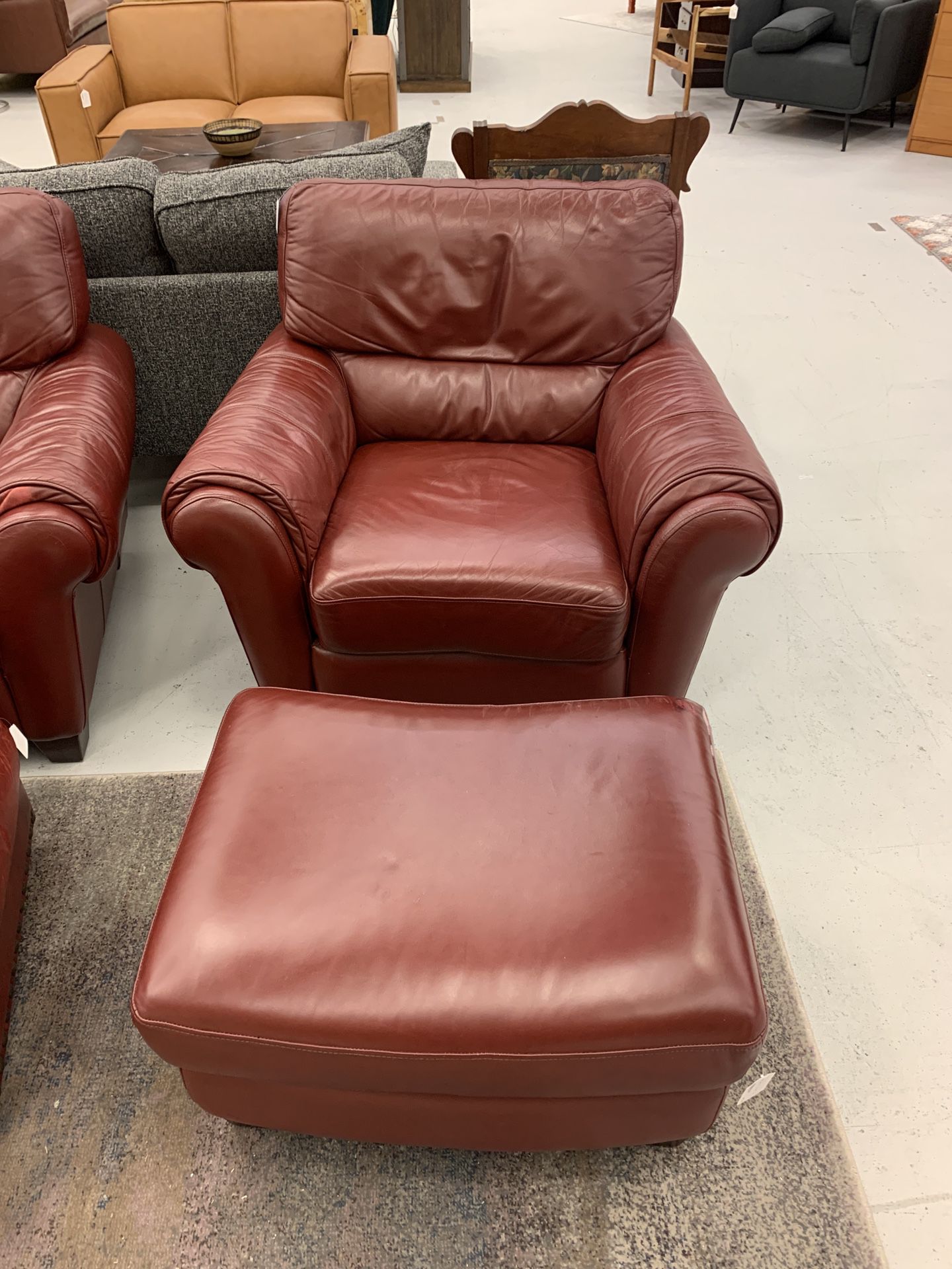 Maroon Leather Chair 5a 