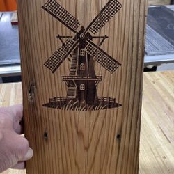 Windmill Engraved Fence Picket 