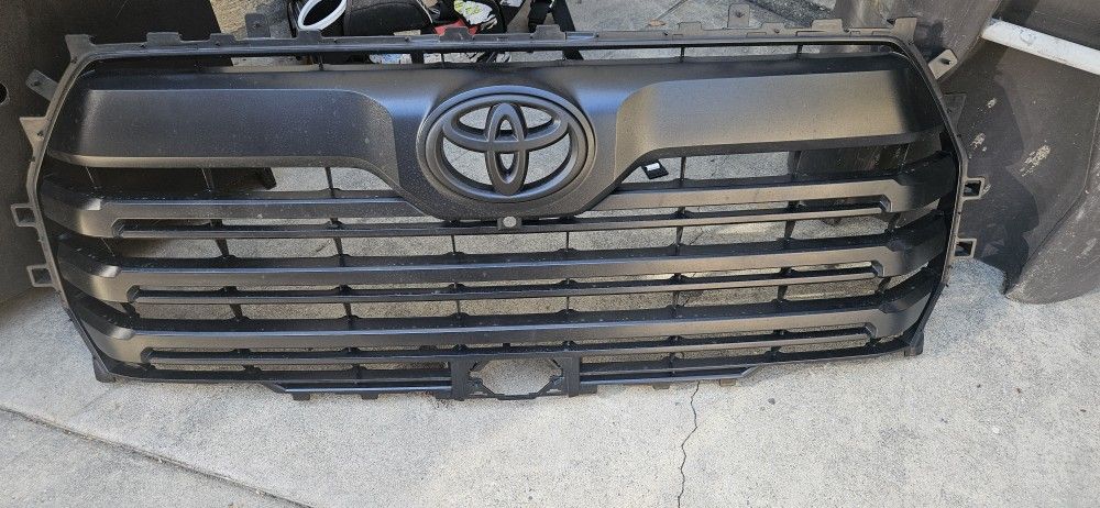Toyota Grill