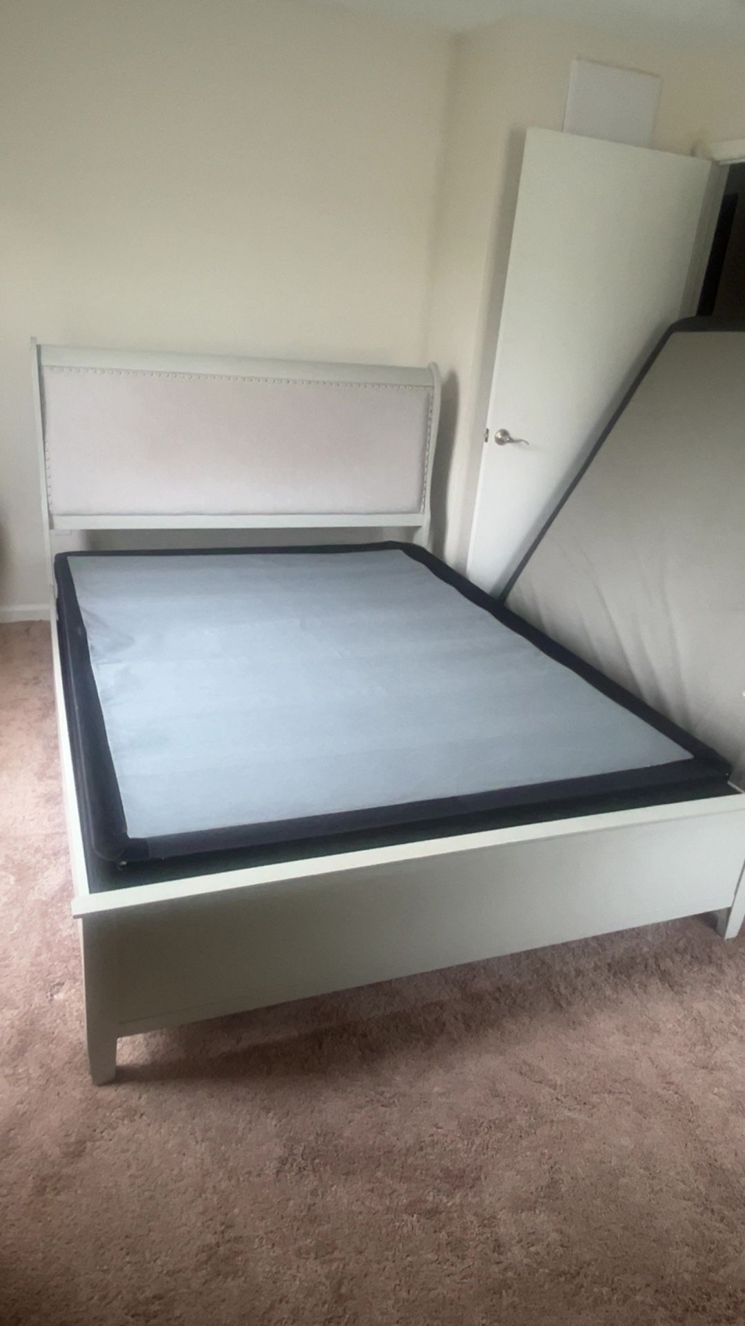 Box Spring & Mattress (Queen)