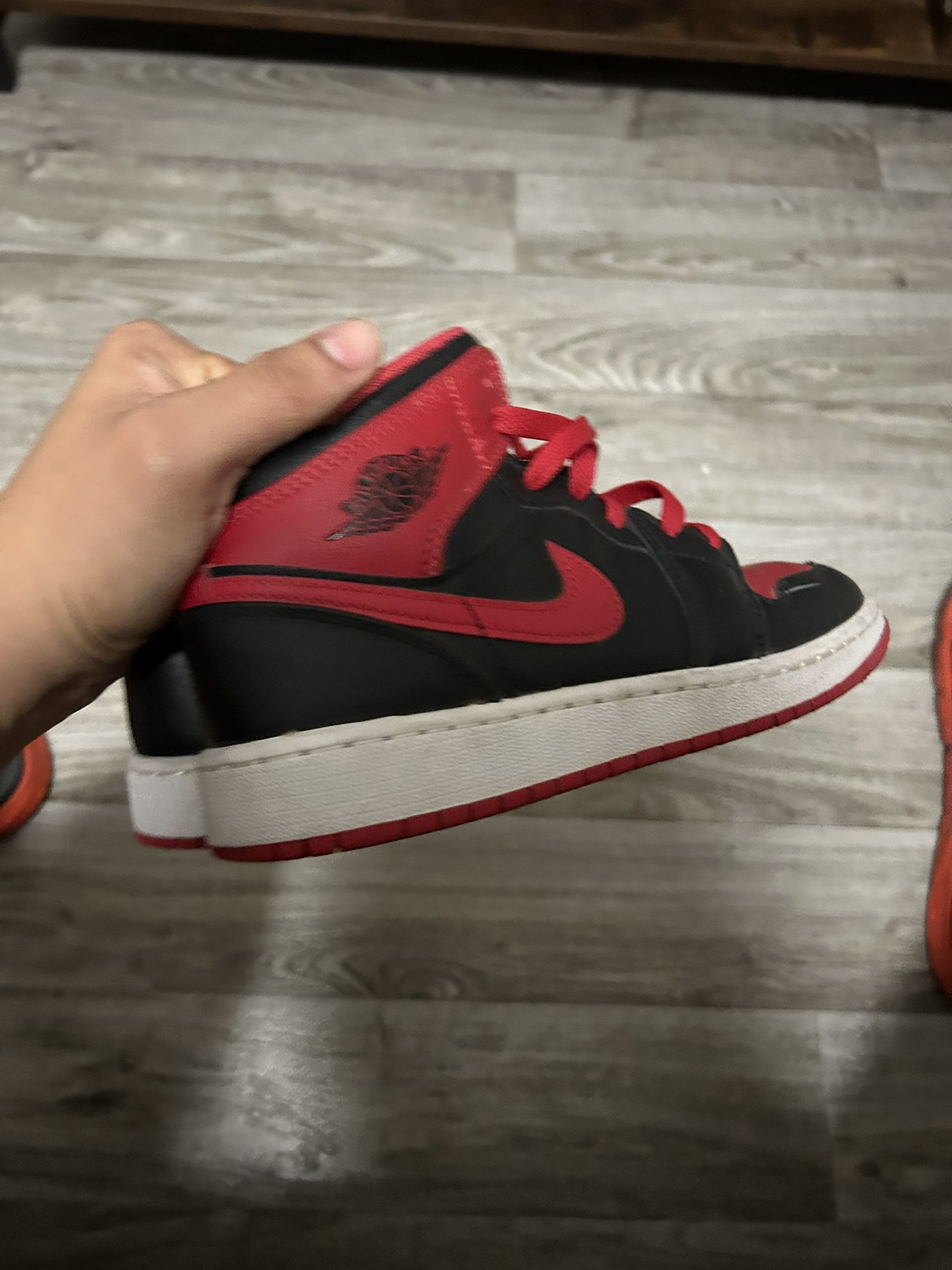 nike air jordan 1 red and black 4y