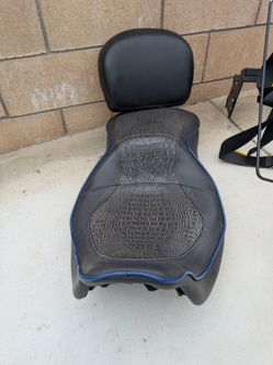 Custom Caiman Seat