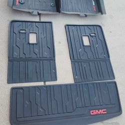 2023 gmc terrain floor and cargo mats
